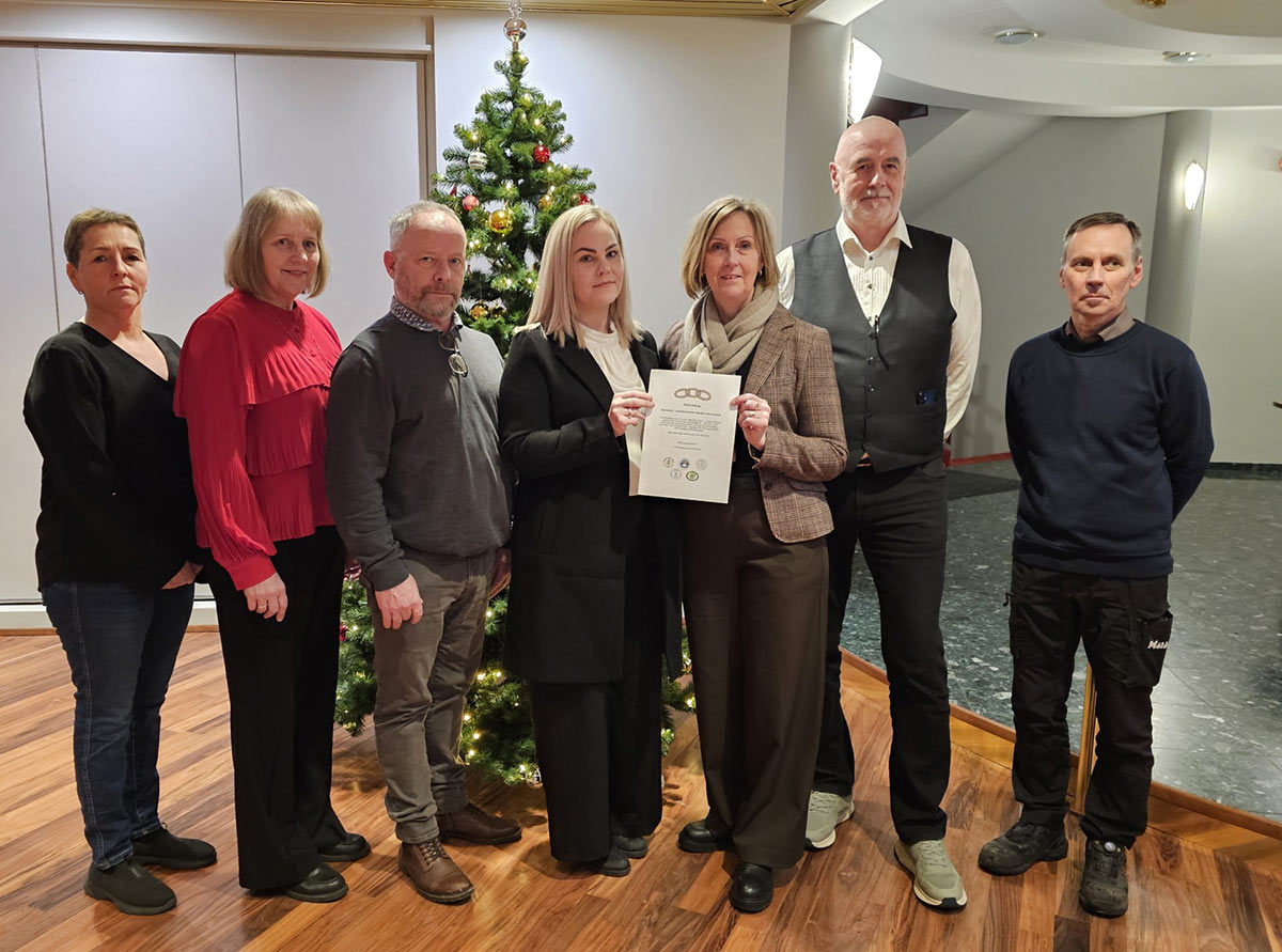 Oddfellowstúkurnar á Akureyri veita Bjarmahlíð veglegan styrk